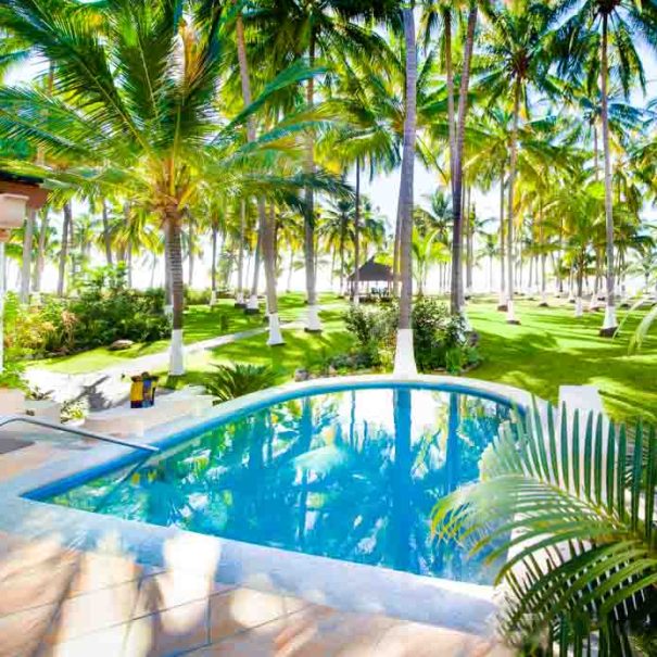 vacation rental private beachfront pool